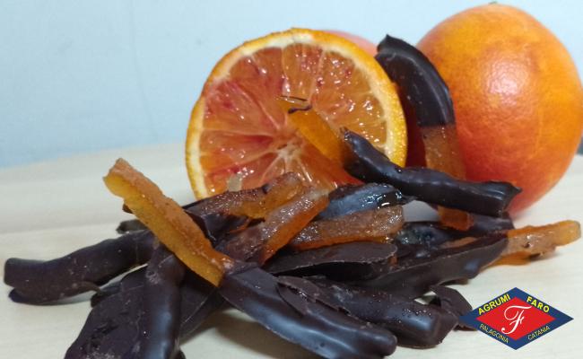 Scorzette D'arancia Candite Ricoperte Di Cioccolato