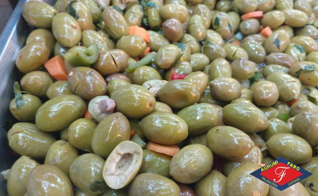 Olive Verdi Condite Locali